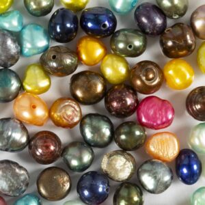 Ferskvandsperler, diam. 5-6 mm, hulstr. 0,5 mm, perlemorsfarver, 60 stk./ 1 pk.