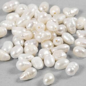 Ferskvandsperler, diam. 4-6 mm, hulstr. 1 mm, Gennemboret på langs, perlemor, 55 stk./ 1 pk.