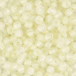 Rocaiperler, nr. 6/0, diam. 4 mm, hulstr. 0,9-1,2 mm, mat frost, hvid, 25 g/ 1 pk.